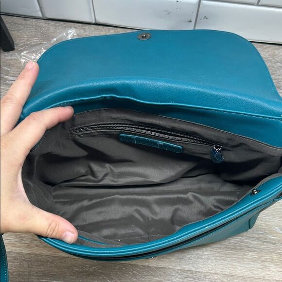 Damsel in Defense Elegant Teal Women's Bag - Picture 6 of 8